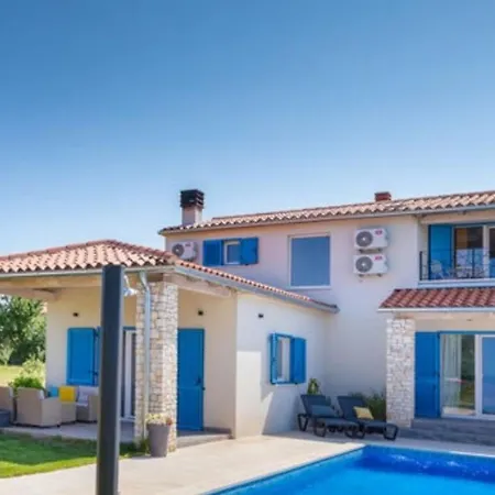 Villa 2 By Guide