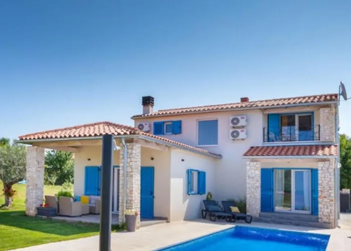 Villa 2 By Guide