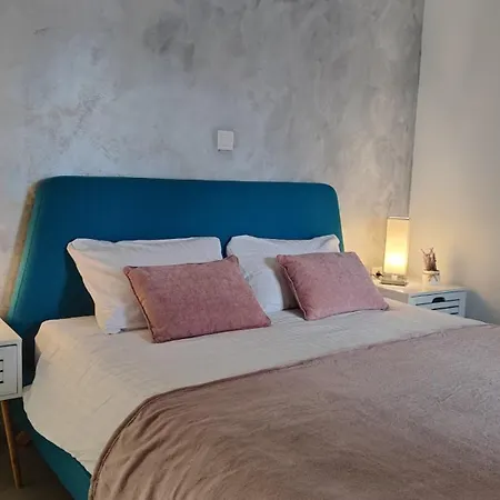 2 By Guide Villa Gajana